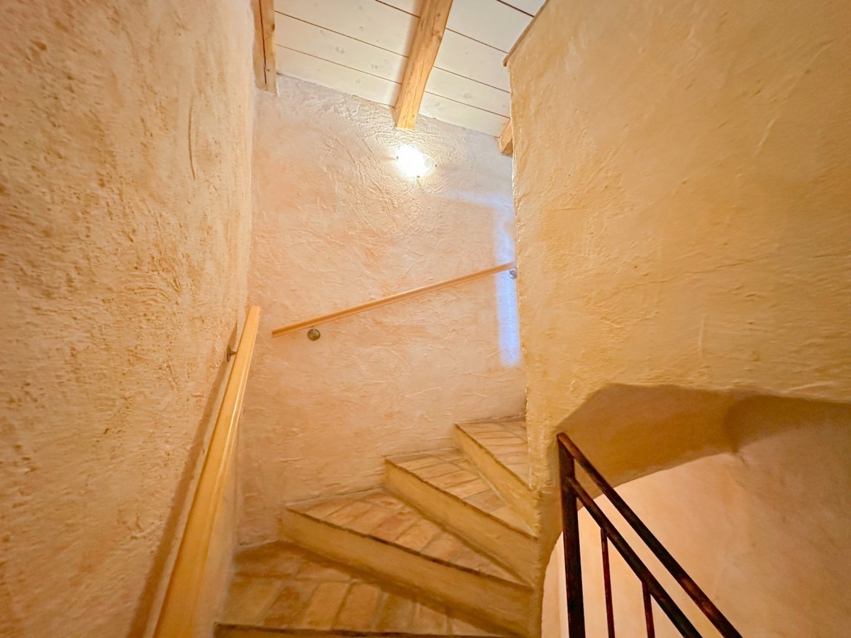 Casa in pietra in vendita vicino a Parenzo