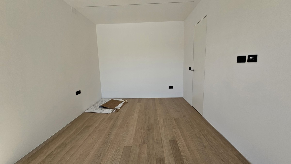 Villa moderna vicino a Parenzo: la combinazione perfetta tra lusso e comfort, in vendita