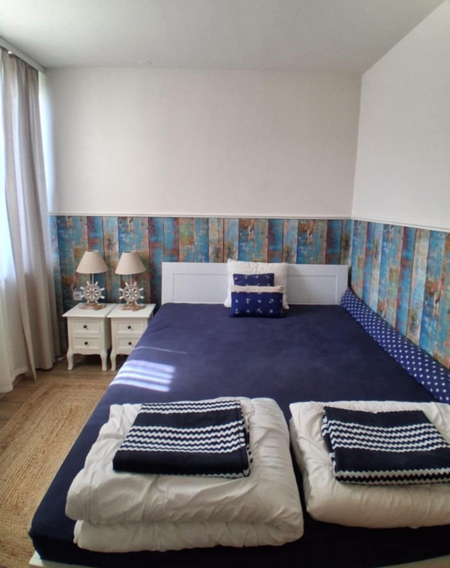 Červar Porat: PRIMA FILA SUL MARE, appartamento con tre camere da letto, superficie 62 m², 2° piano
