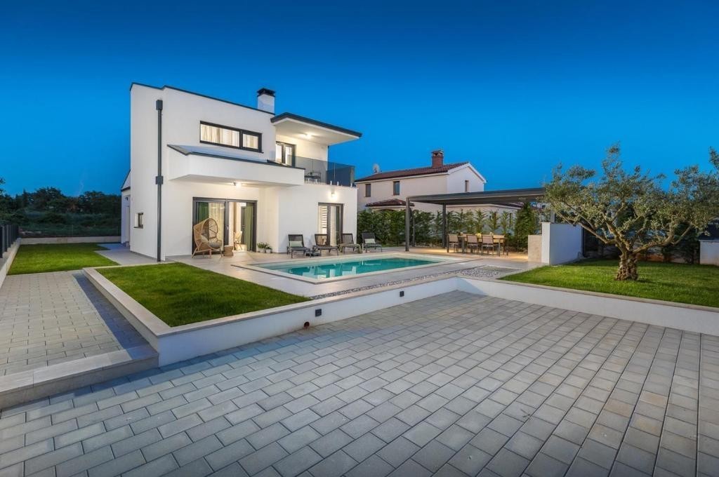 Casa singola con piscina e vista mare – a soli 5 km da Parenzo