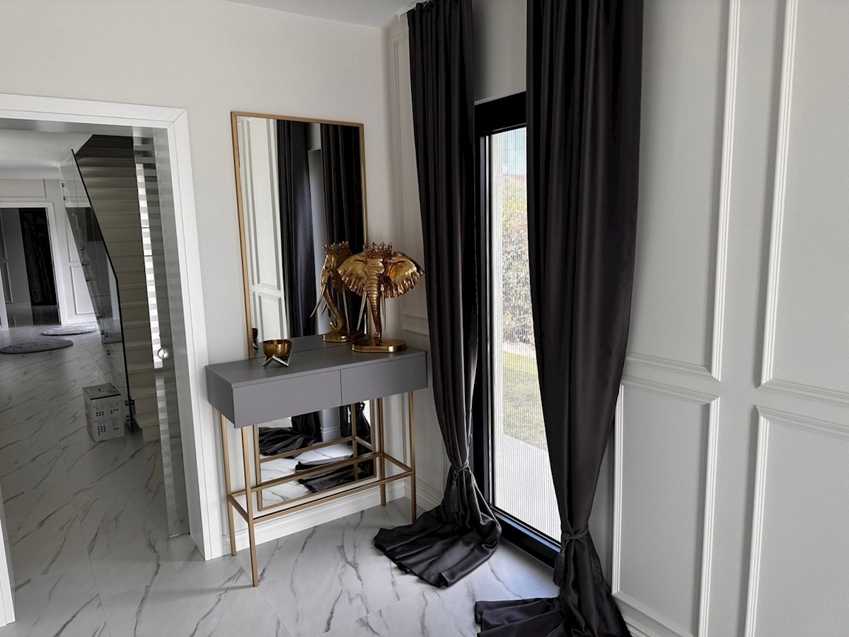 Villa di lusso  a  Parenzo