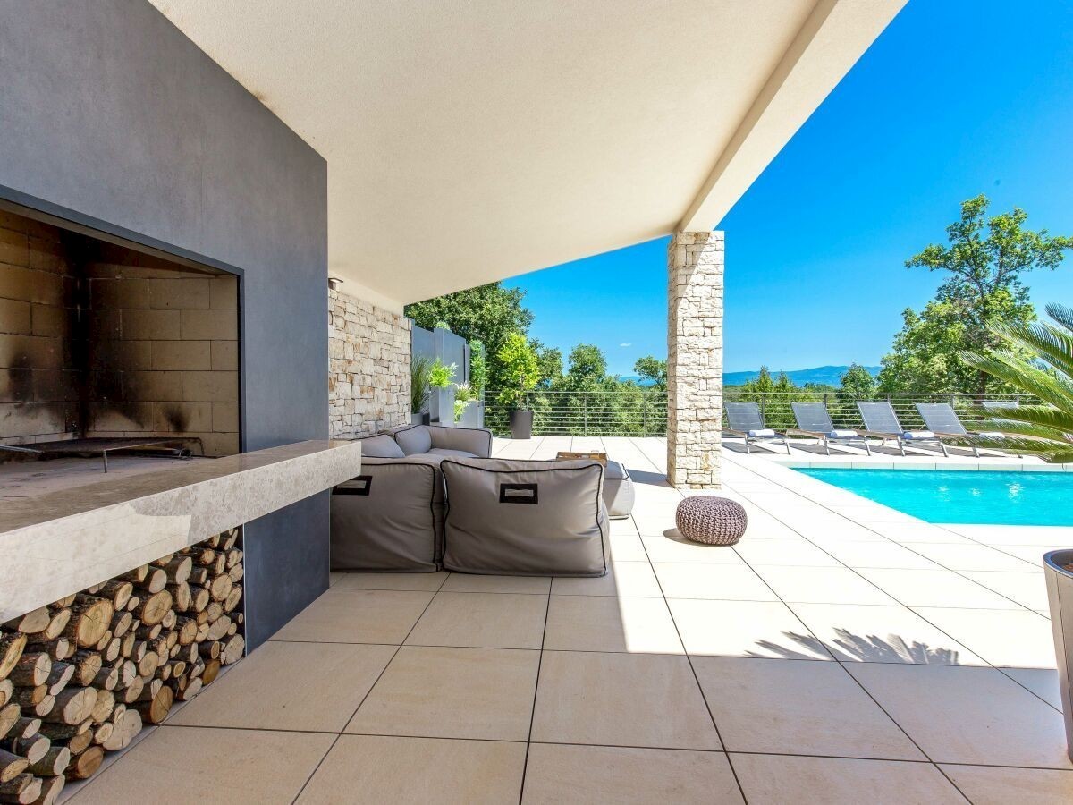 Villa di lusso vicino a Labin, ca 12 km dal mare