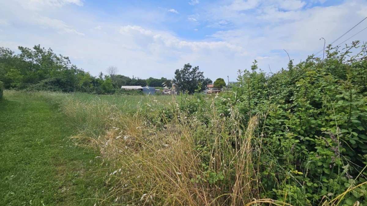 Terreno edificabile in vedita a Kaštelir