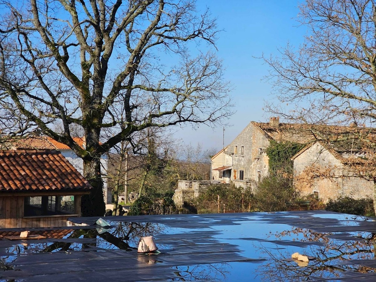 Terreno edificabile con il permesso di costruzione