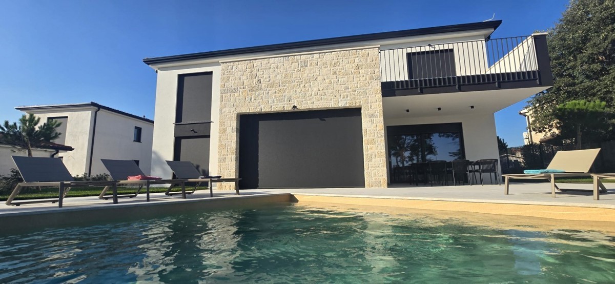 Villa con pisina vicino a Orsera
