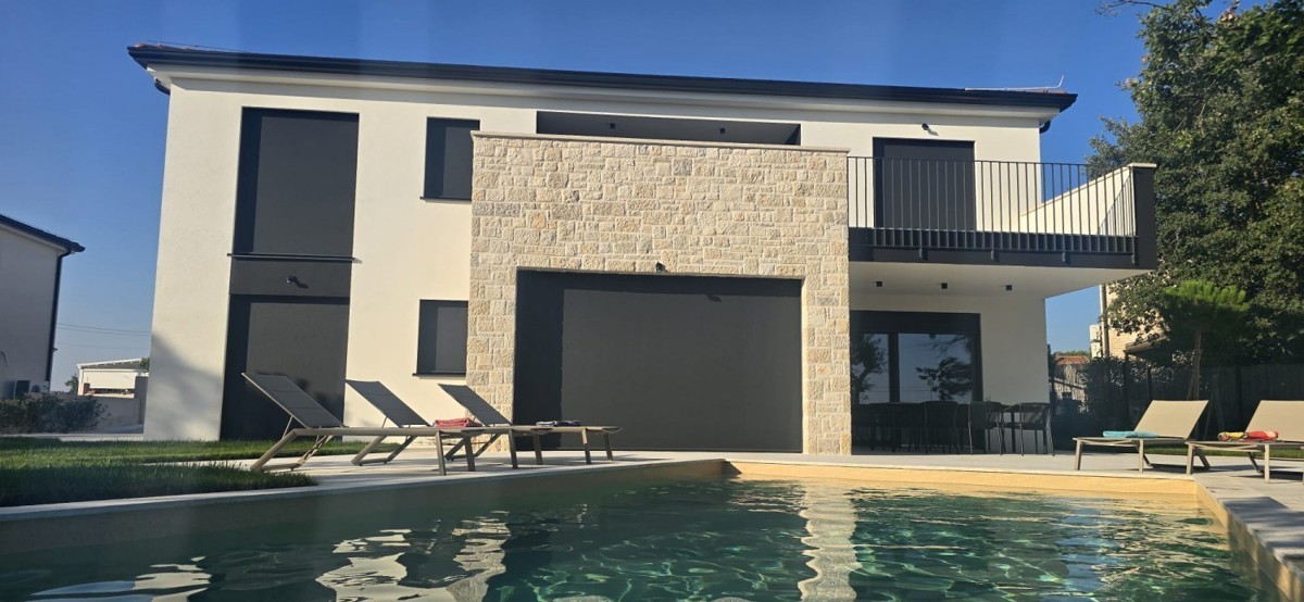 Villa con pisina vicino a Orsera