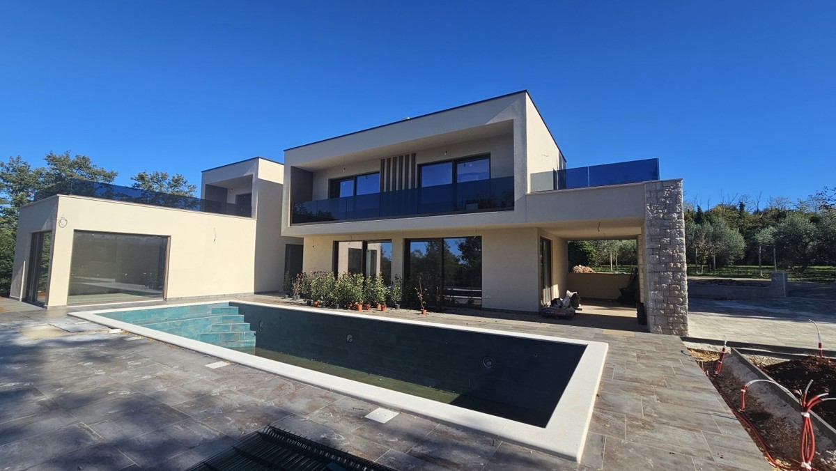 Villa moderna con piscina vicino a Parenzo