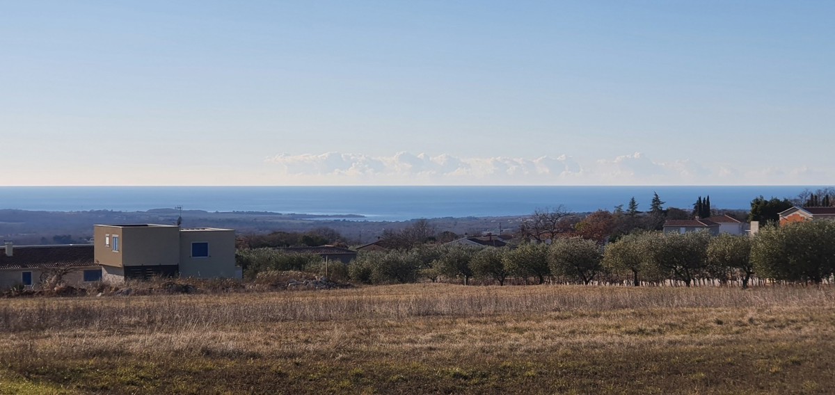 Kaštelir - terreno con vista mare e permesso di costruire per la costruzione di una villa