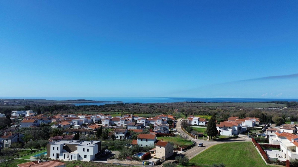 Terreno edificabile in vendita 1013 m² – Vabriga, vista mare, ideale per investimento