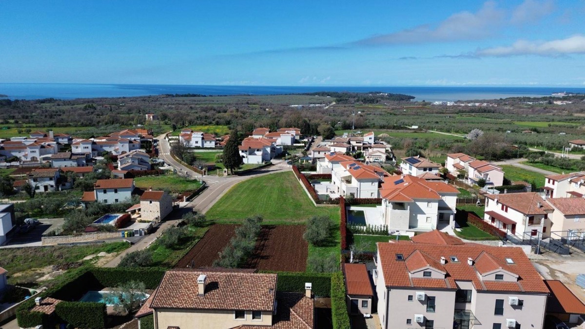 Terreno edificabile in vendita 1013 m² – Vabriga, vista mare, ideale per investimento