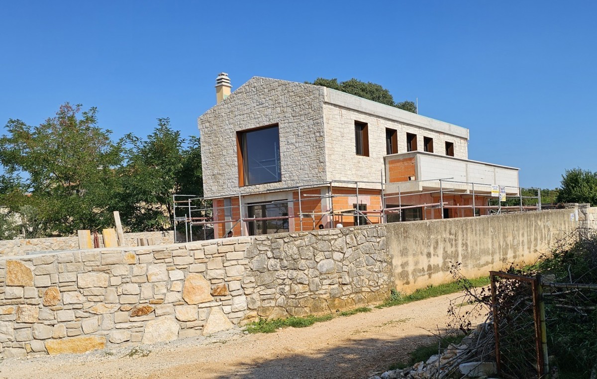 Villa di Lusso nel Cuore dell’Istria – Bale