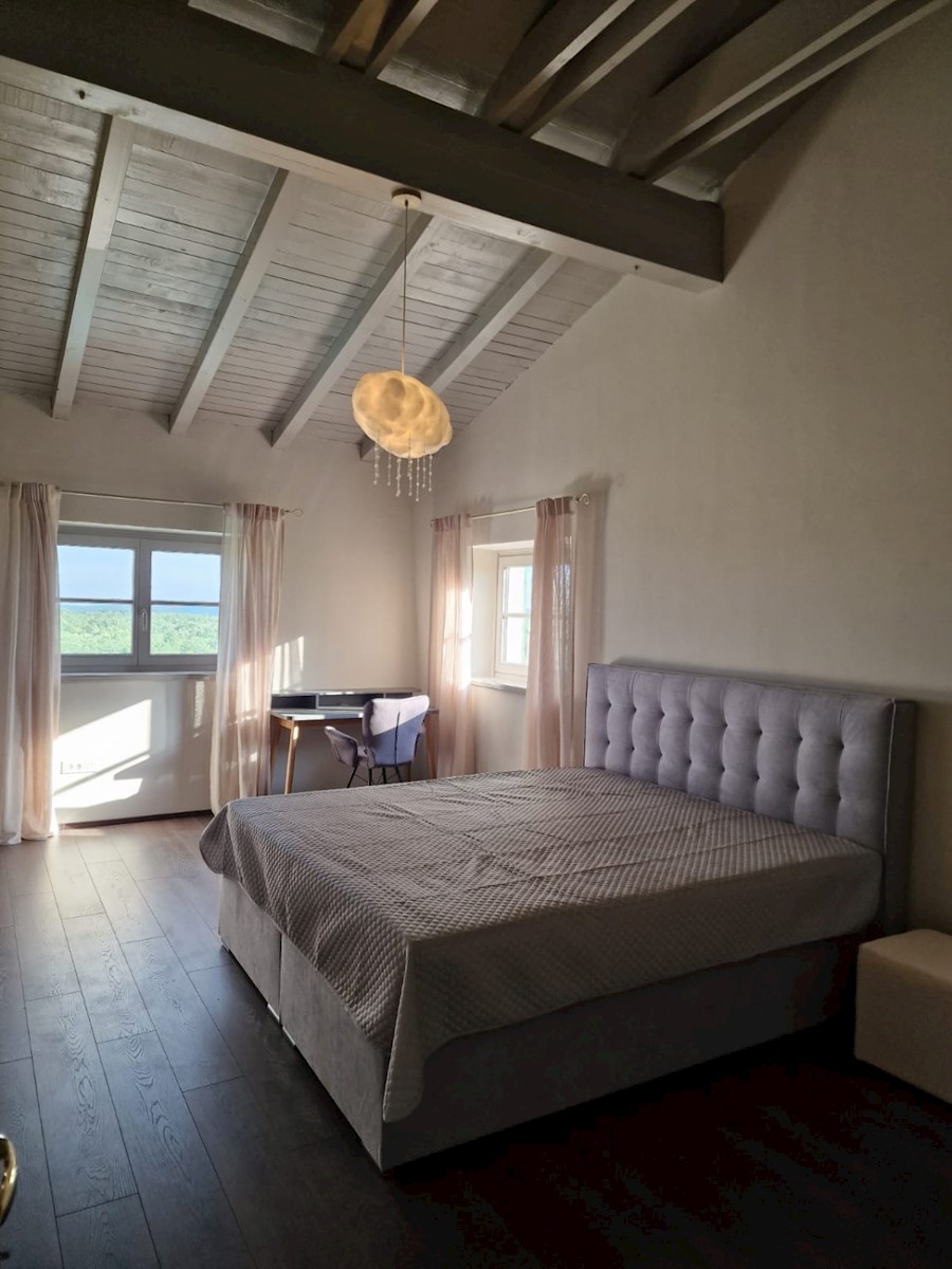 Casa in pietra vicino a Parenzo