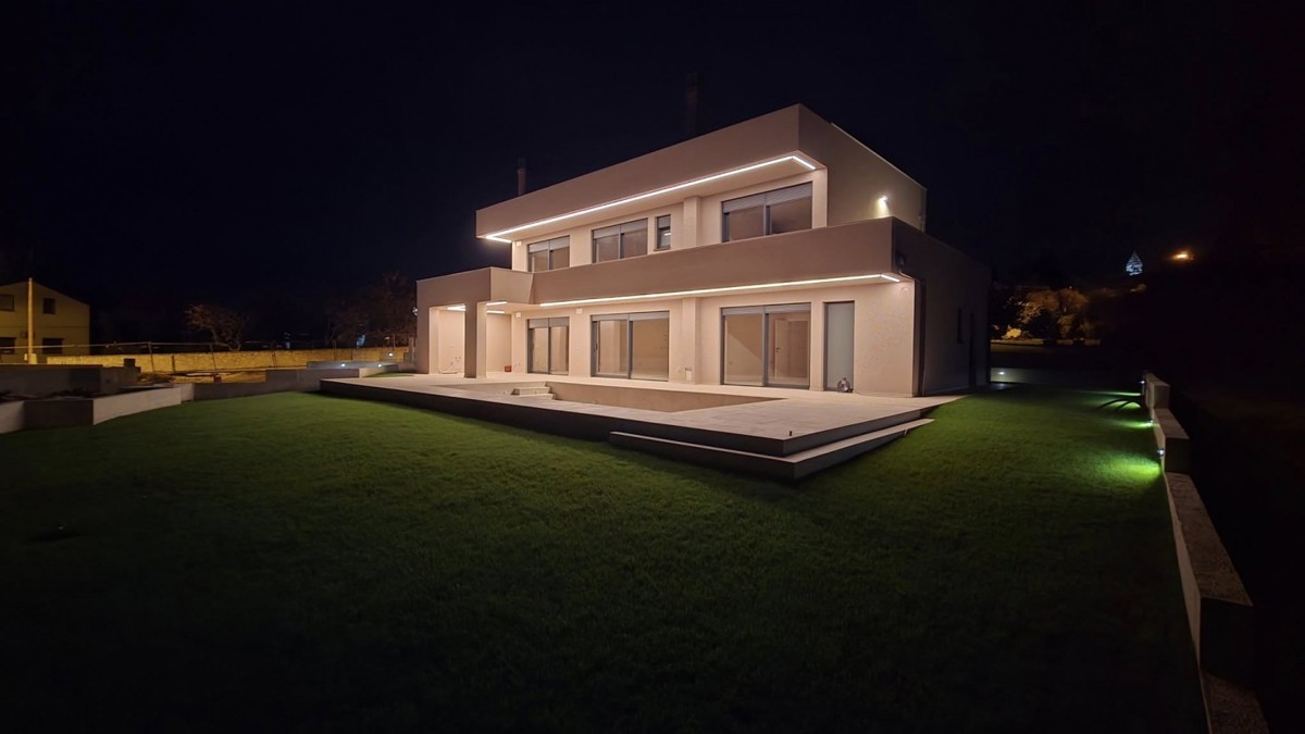 Villa con vista mare in Istria, Parenzo, vendita