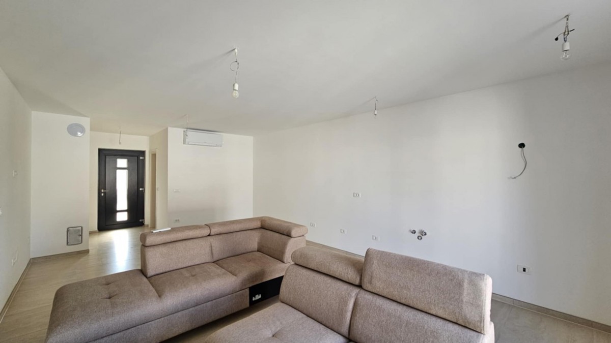 Appartamento in vendita vicino a Parenzo – vista mare e terrazza  panoramica