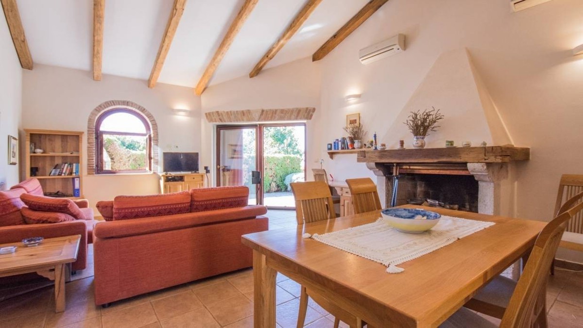 Casa bifamiliare con vista mare – a 10 km da Parenzo – Arredata, 100 m²