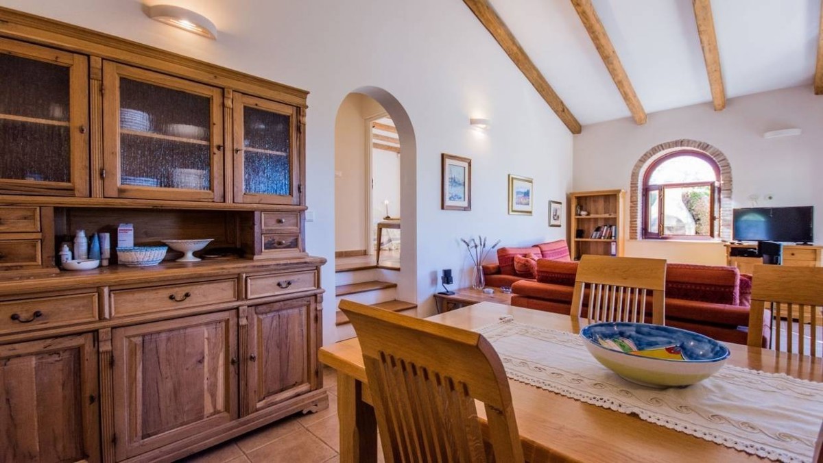 Casa bifamiliare con vista mare – a 10 km da Parenzo – Arredata, 100 m²