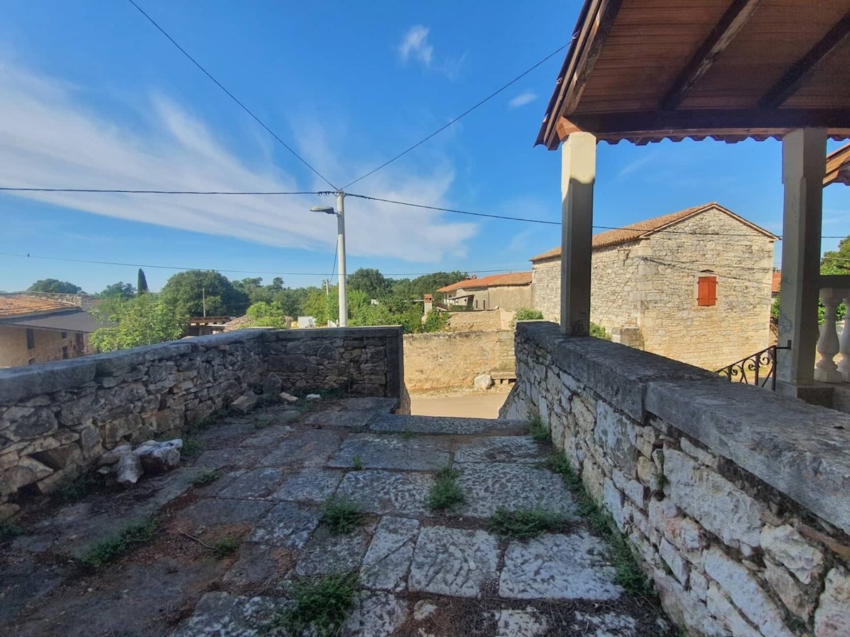 casa in pietra vicino a Parenzo