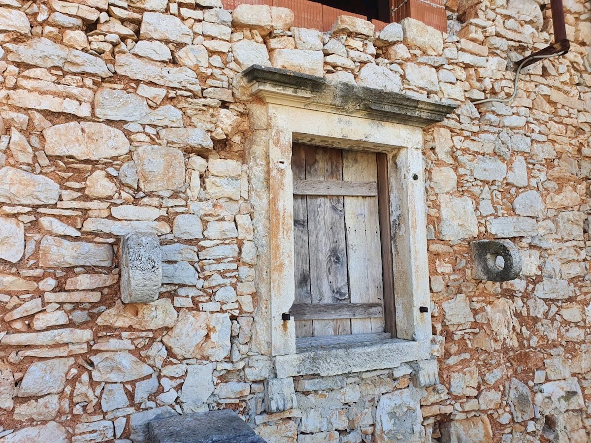 casa in pietra vicino a Parenzo