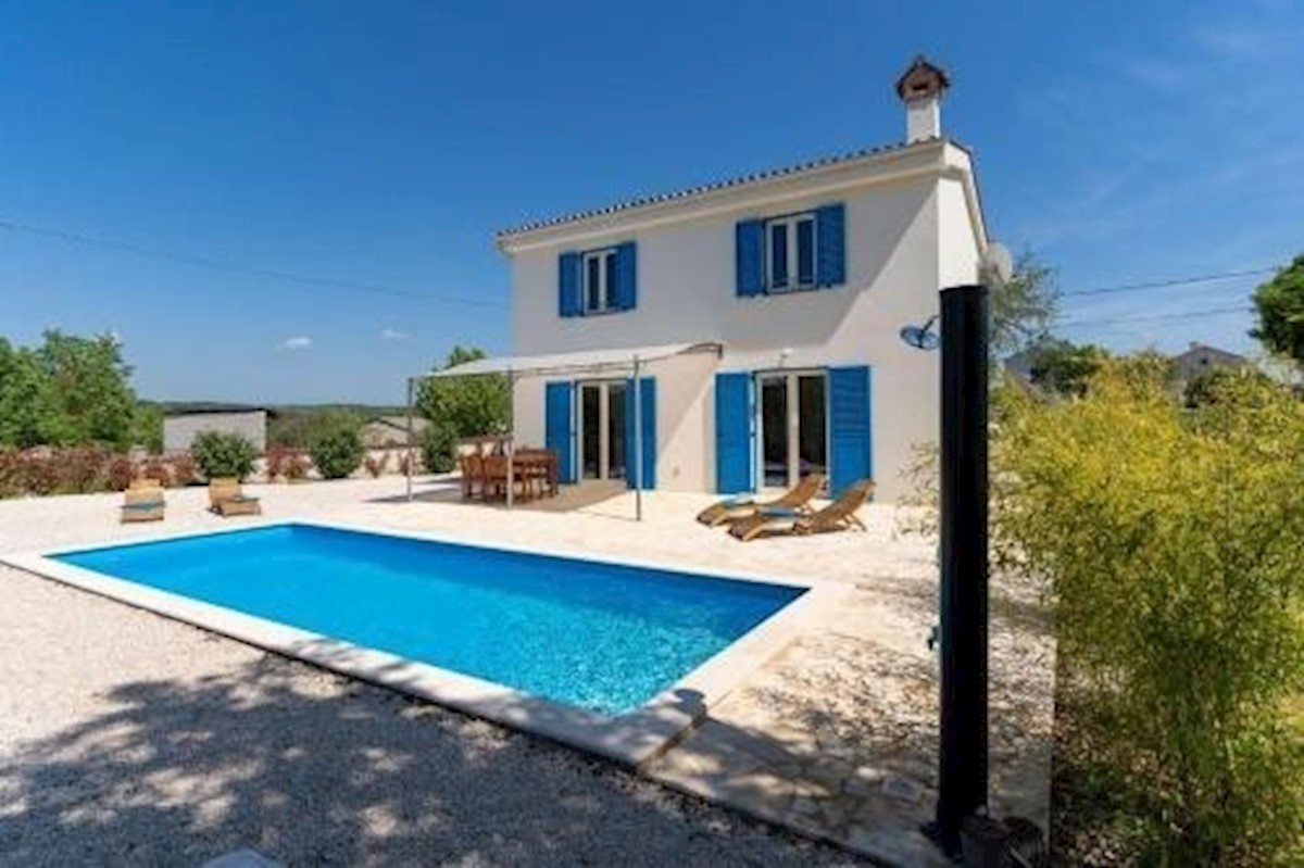 Villa con piscina vicono a Višnjan