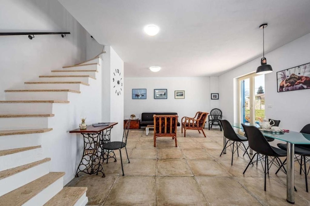Villa con piscina vicono a Višnjan