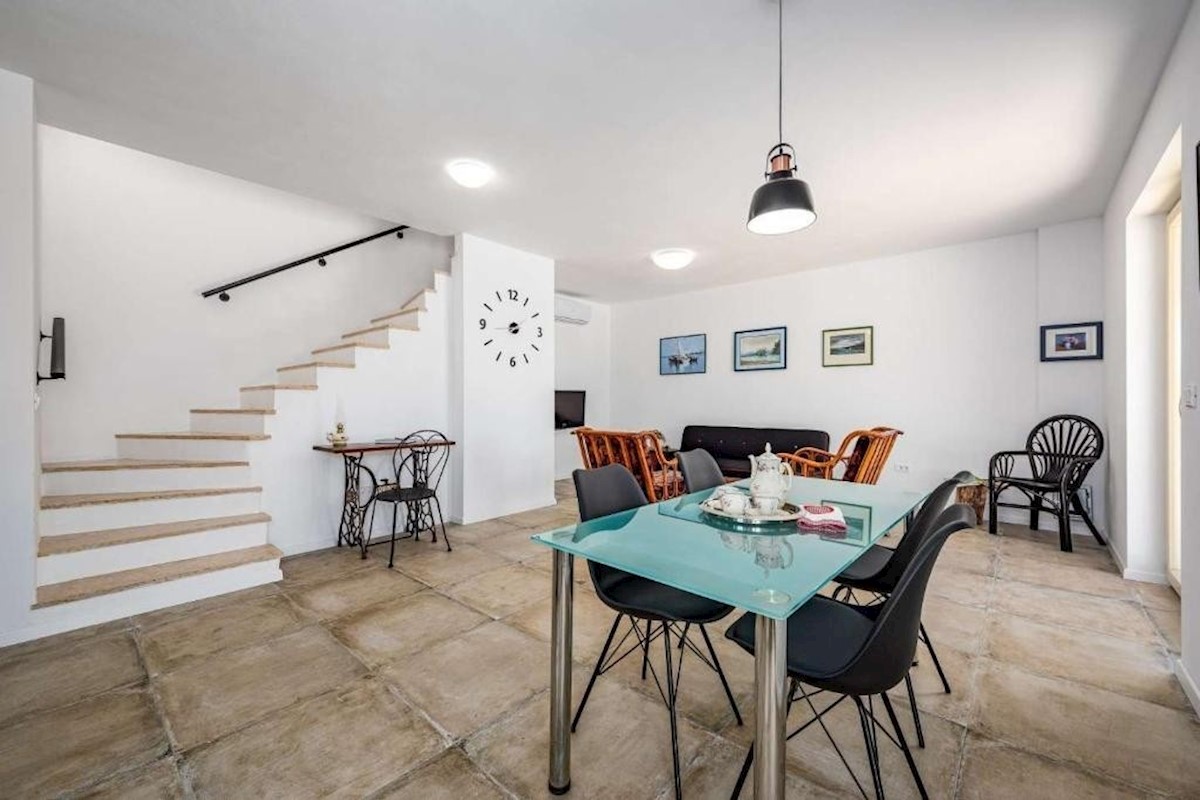 Villa con piscina vicono a Višnjan