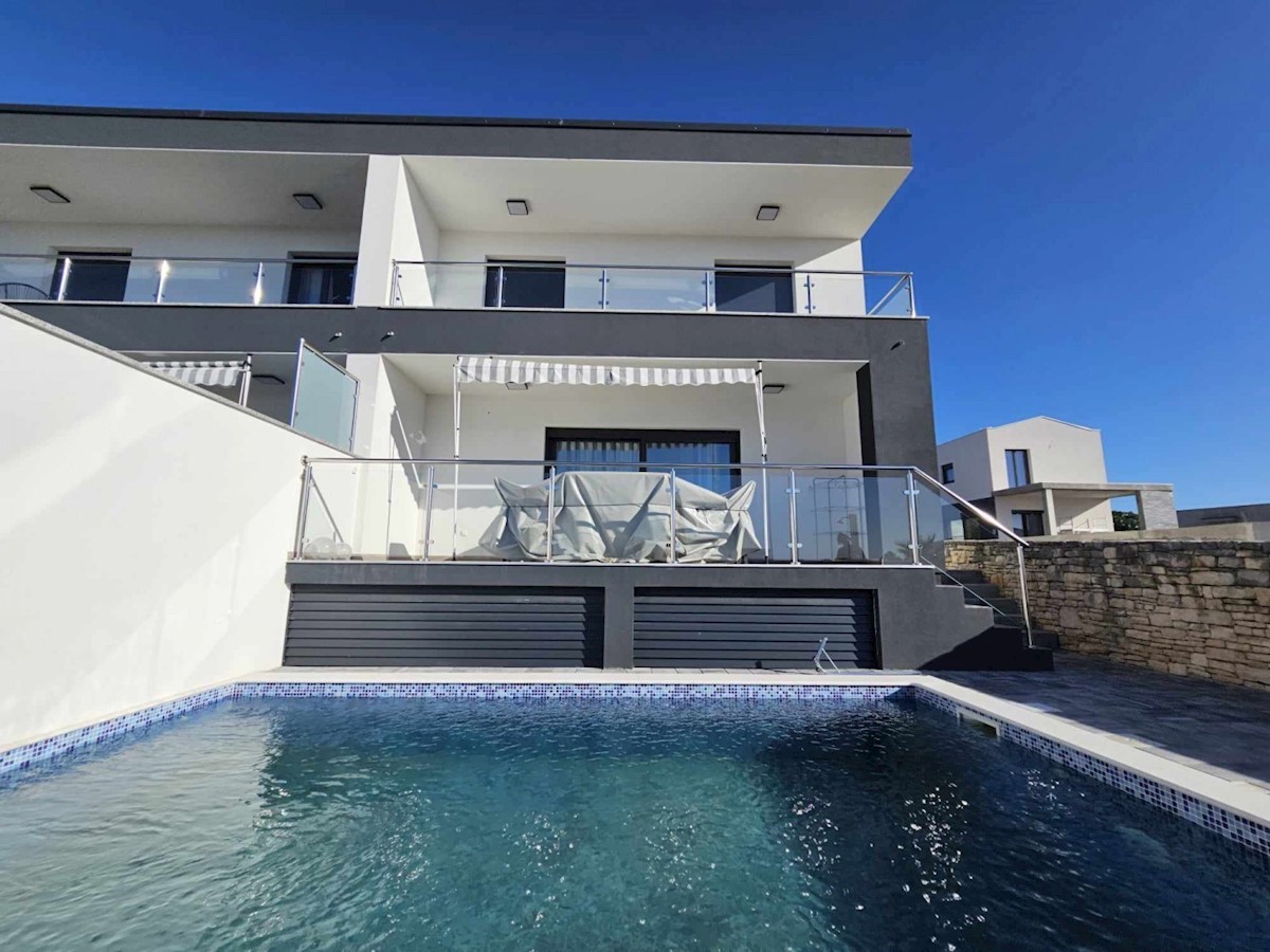 Rovinj, Kanfanar, vendesi villa con vista mare