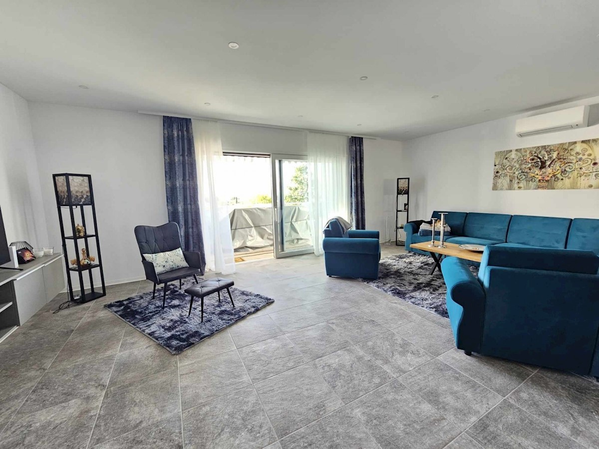 Rovinj, Kanfanar, vendesi villa con vista mare
