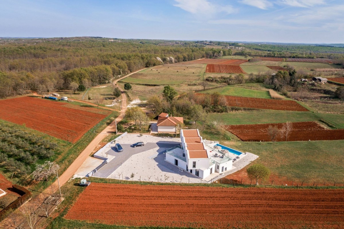 Villa moderna nelle vicinanze di Parenzo in vendita