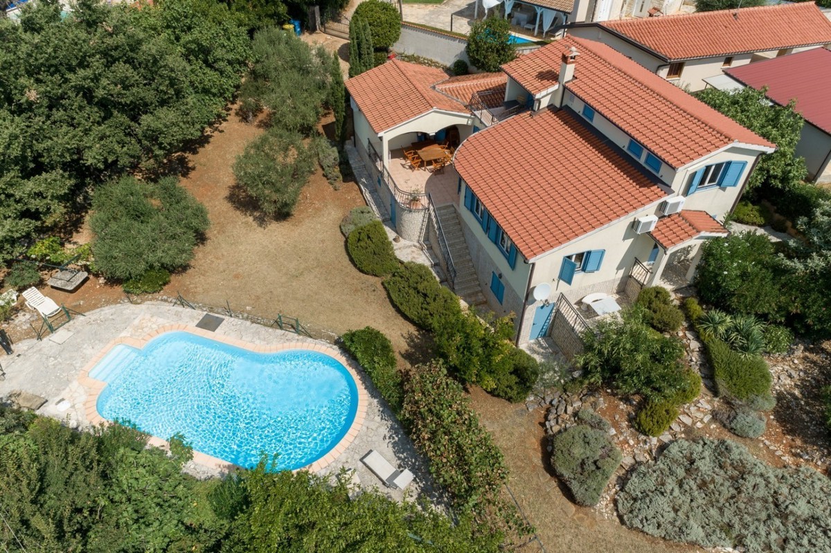 Casa con piscina e vista mare, vendita Parenzo