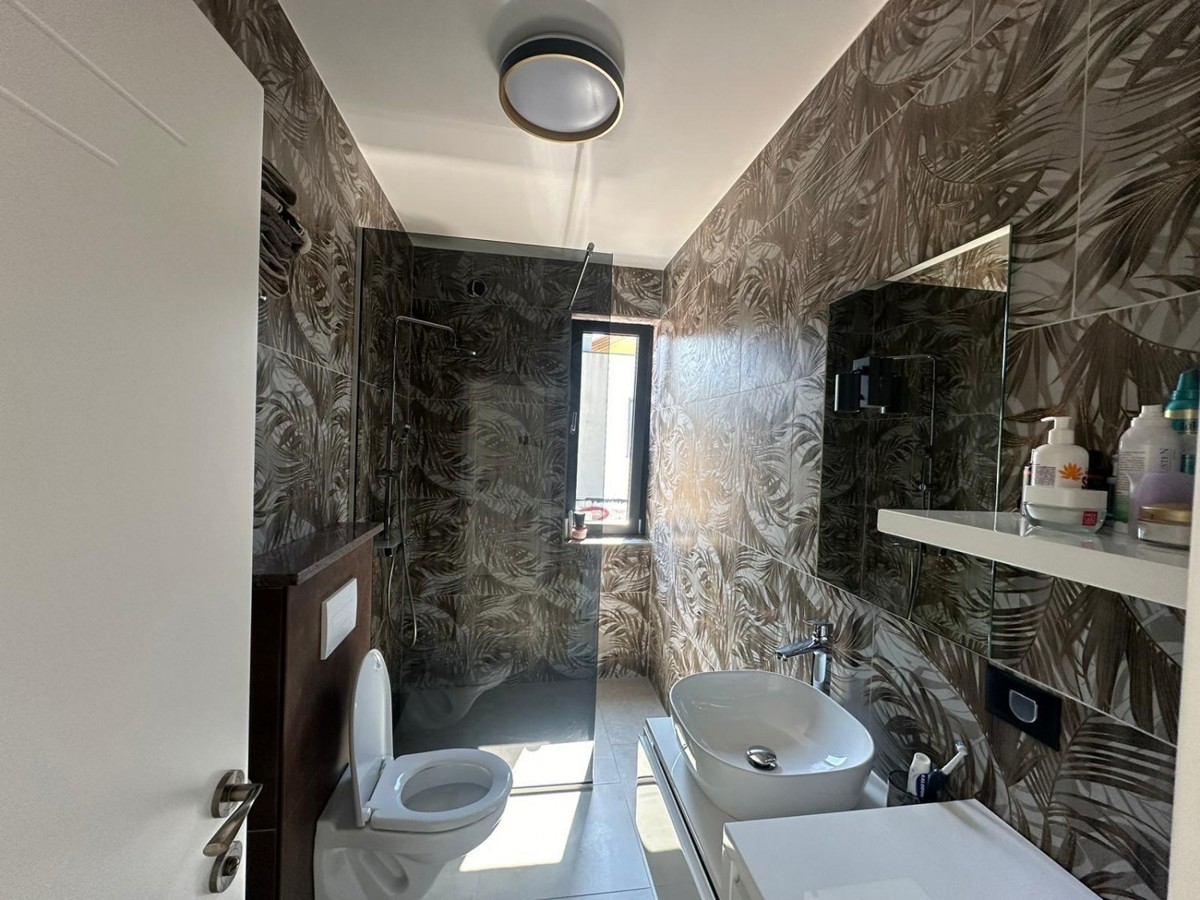 Labin, Istria - bellissima villa a un piano con piscina