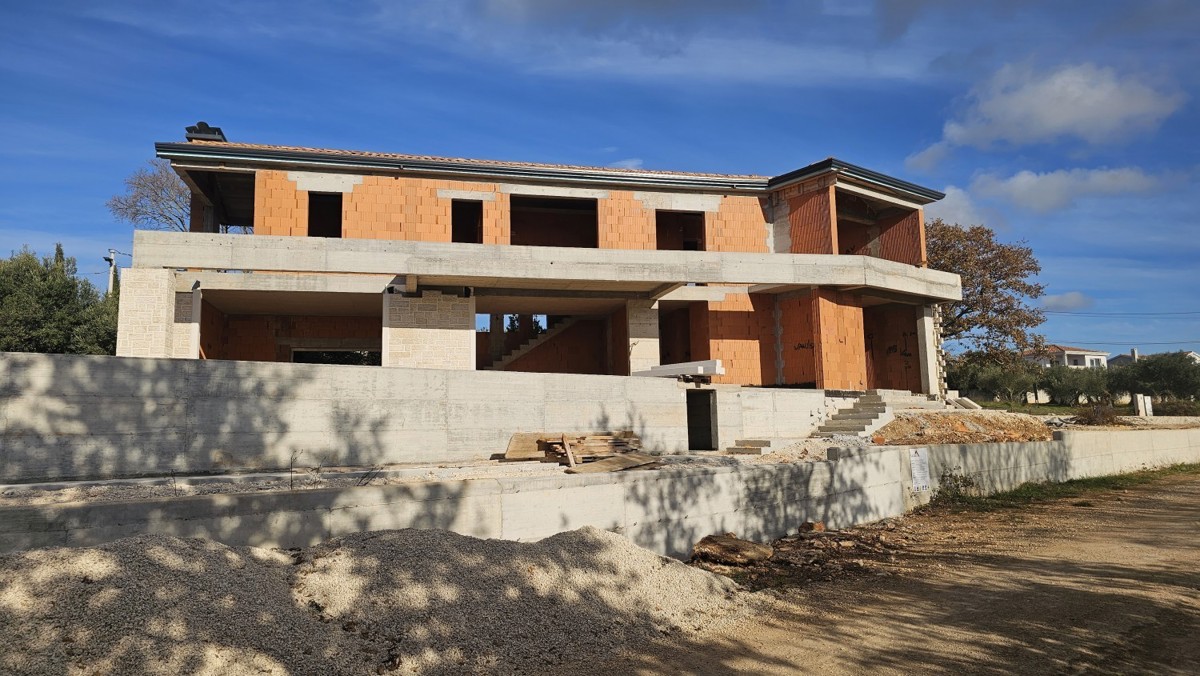 bellissima villa a Kaštelir