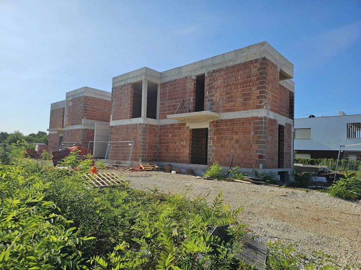 Villa moderna a Parenzo