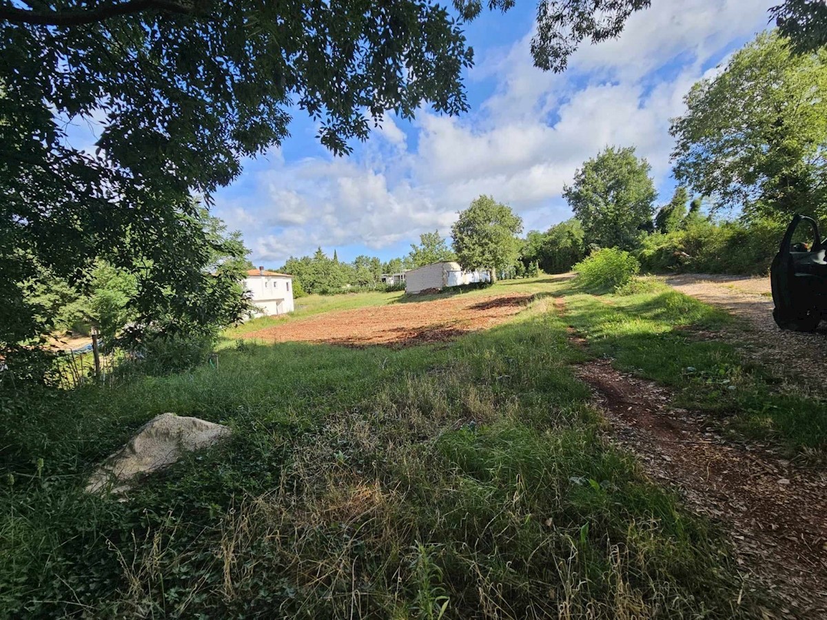 Terreno edificabile a Kaštelir