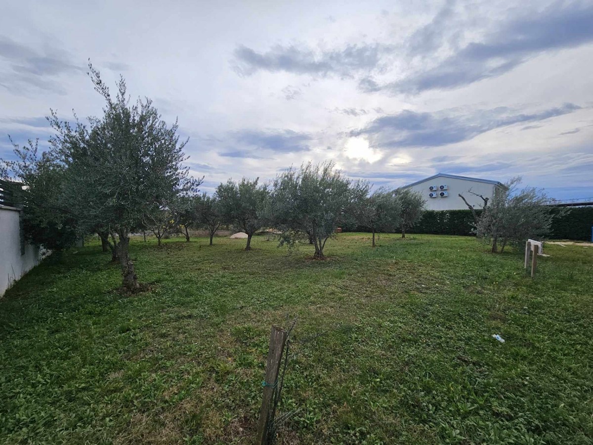 Terreno edificabile con vista mare a Kaštelir