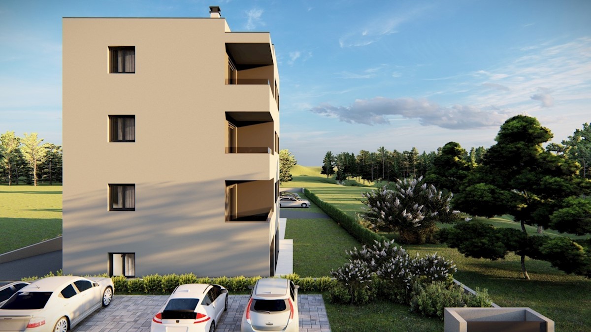 Tar- appartameno con il giardino