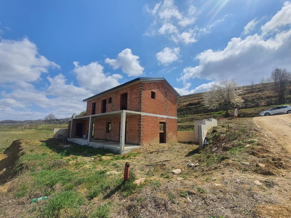 Villa con pisicina vicino a Momjan