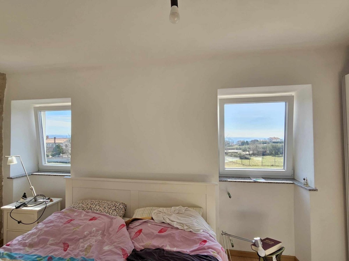 Casa in pietra ristrutturata vicino a Parenzo, vista mare