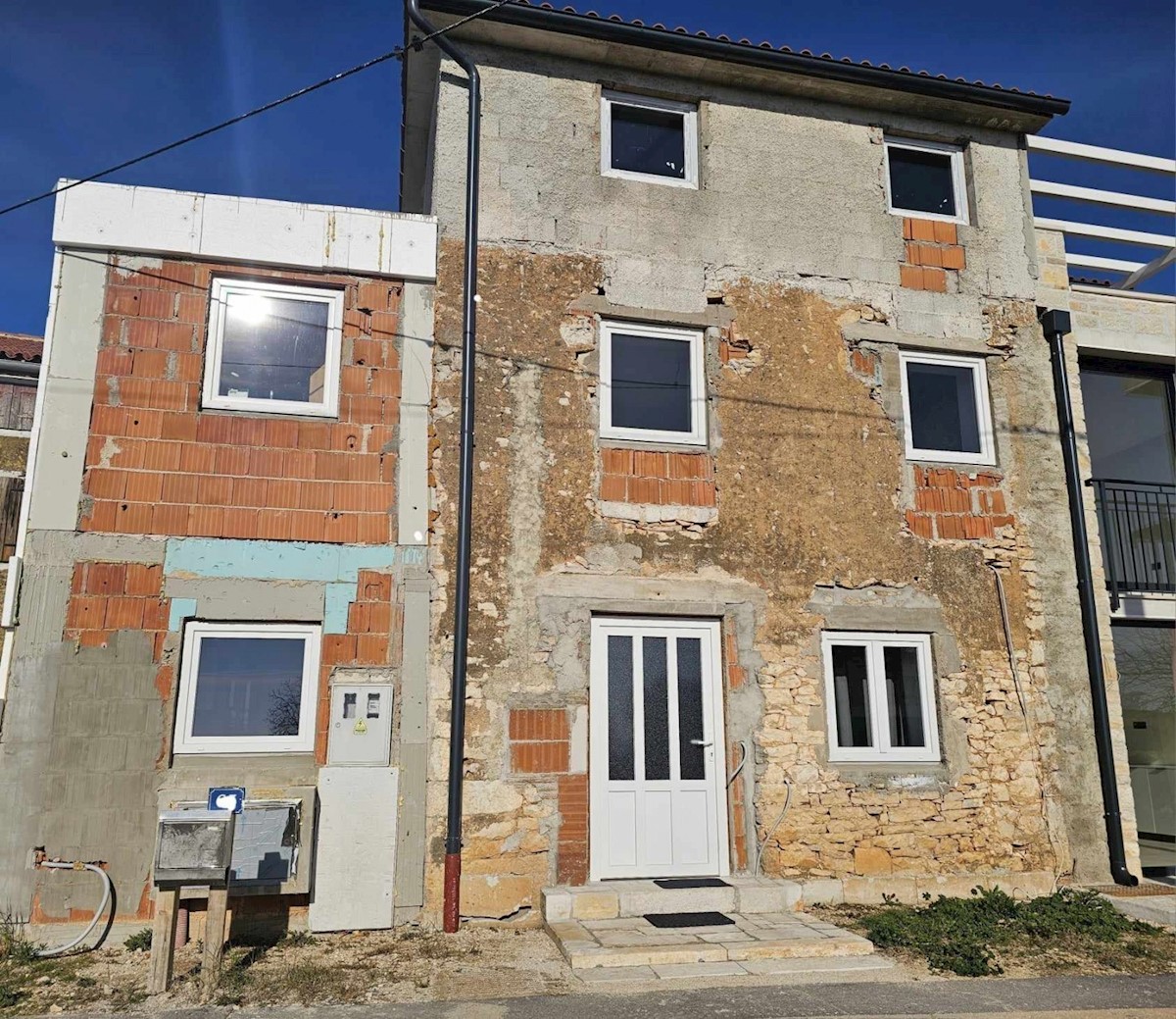 Casa in pietra ristrutturata vicino a Parenzo, vista mare