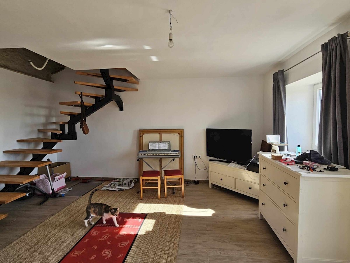Casa in pietra ristrutturata vicino a Parenzo, vista mare