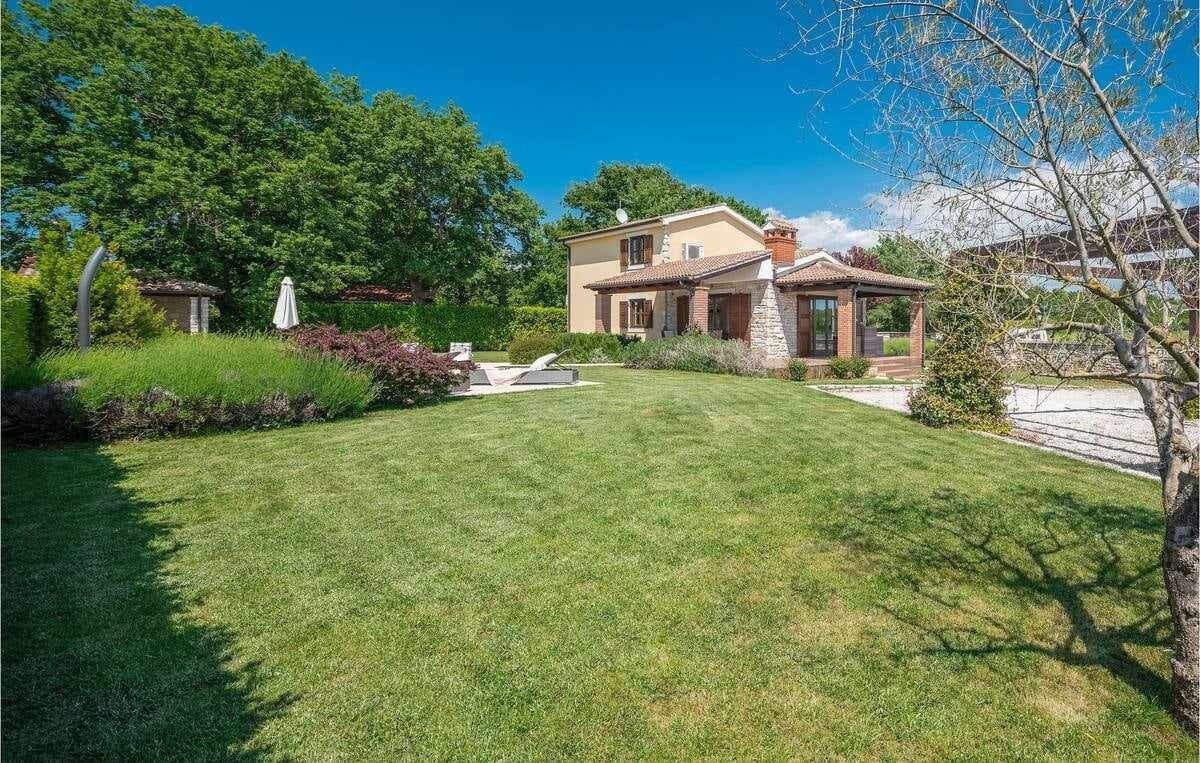 POREČ, casa singola con piscina vicino a Sveti Lovreč