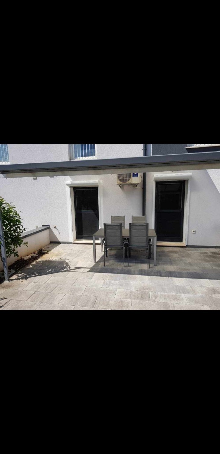Parenzo, dintorni, appartamento con piscina