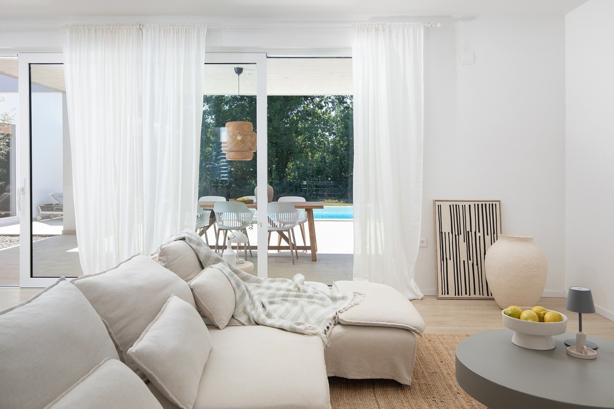 Casa a un piano vicino ad Albona, costa orientale dell'Istria