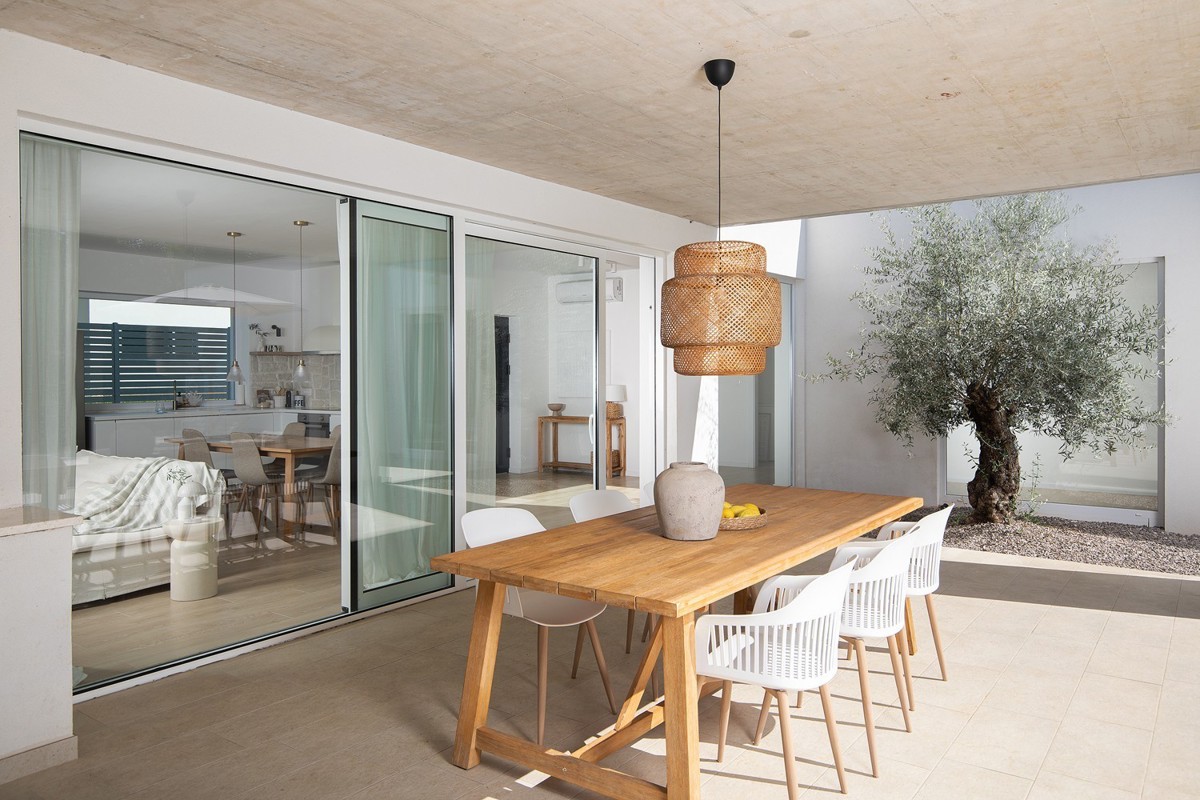 Casa a un piano vicino ad Albona, costa orientale dell'Istria
