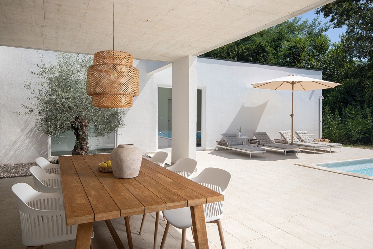 Casa a un piano vicino ad Albona, costa orientale dell'Istria