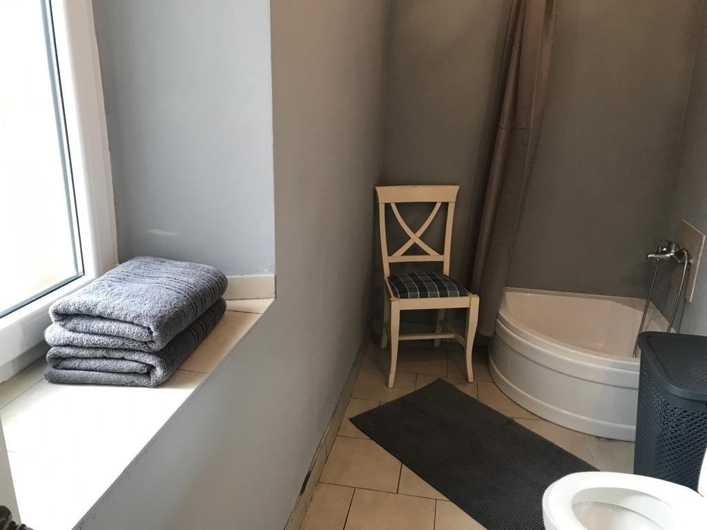 Vendesi – Due case in pietra con cortile e vista mare, vicino a Parenzo, Istria