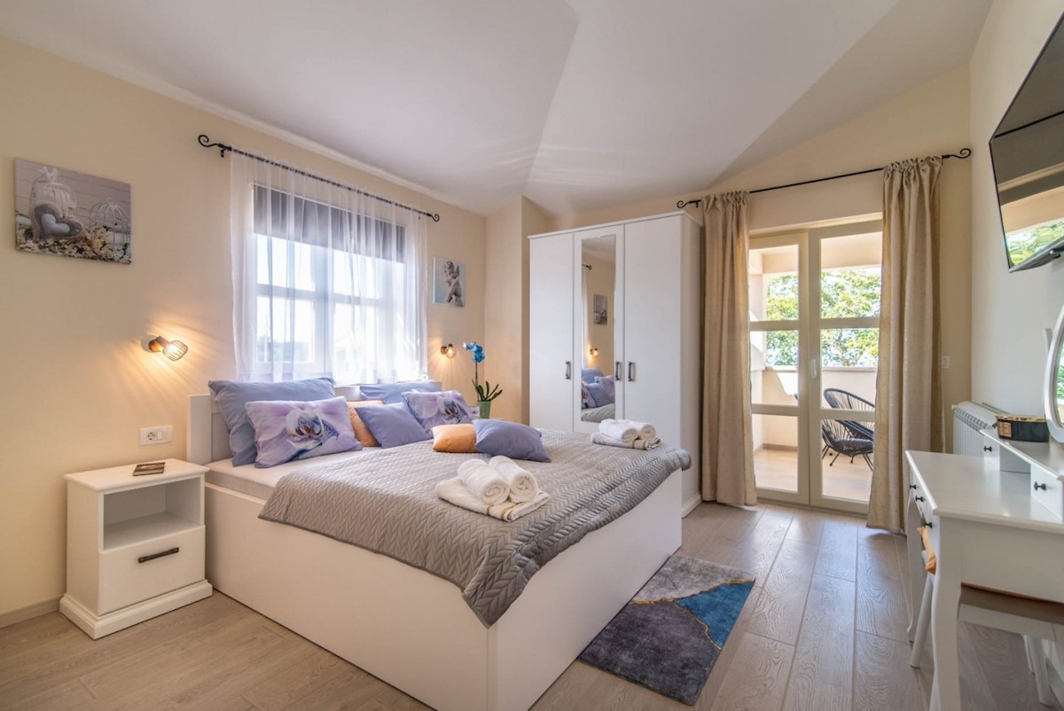 Villa con pisicina a Parenzo