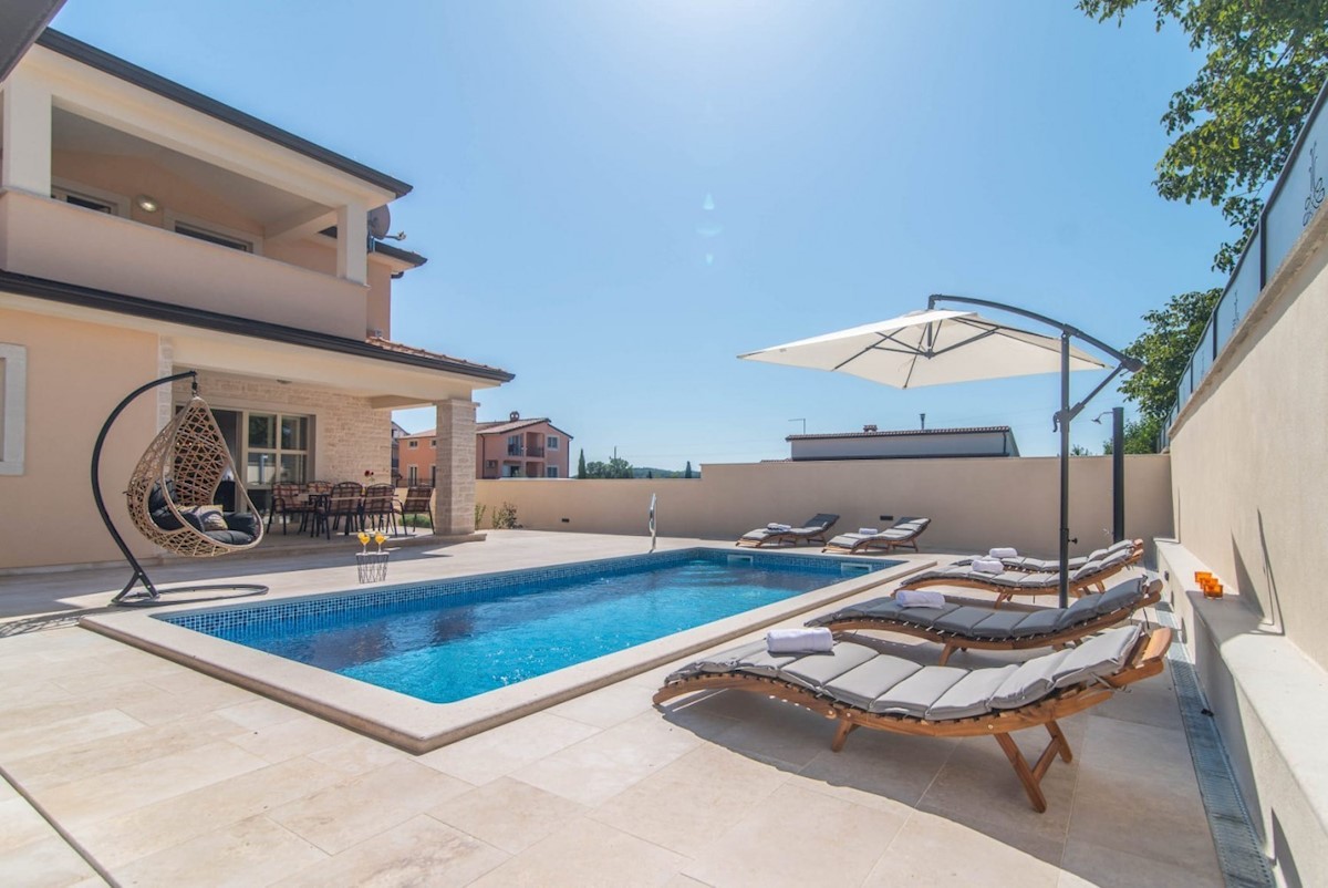 Villa con pisicina a Parenzo