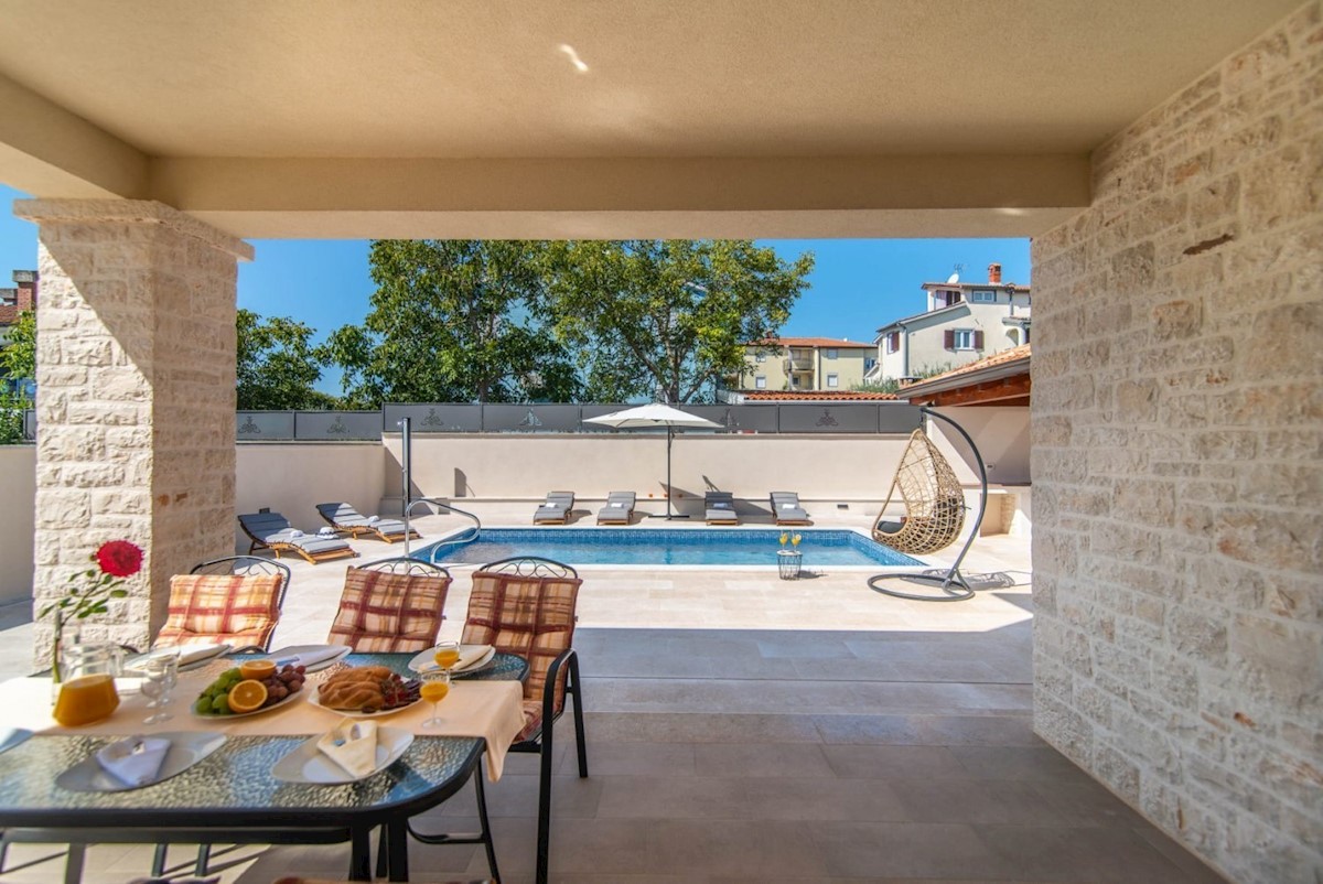 Villa con pisicina a Parenzo