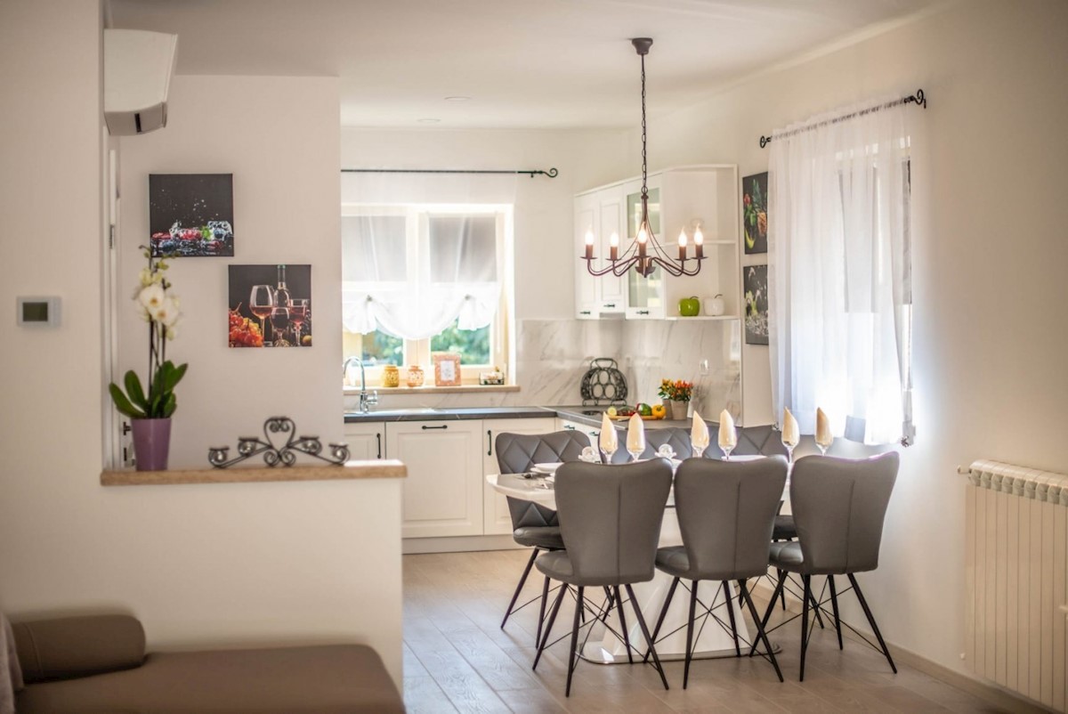 Villa con pisicina a Parenzo