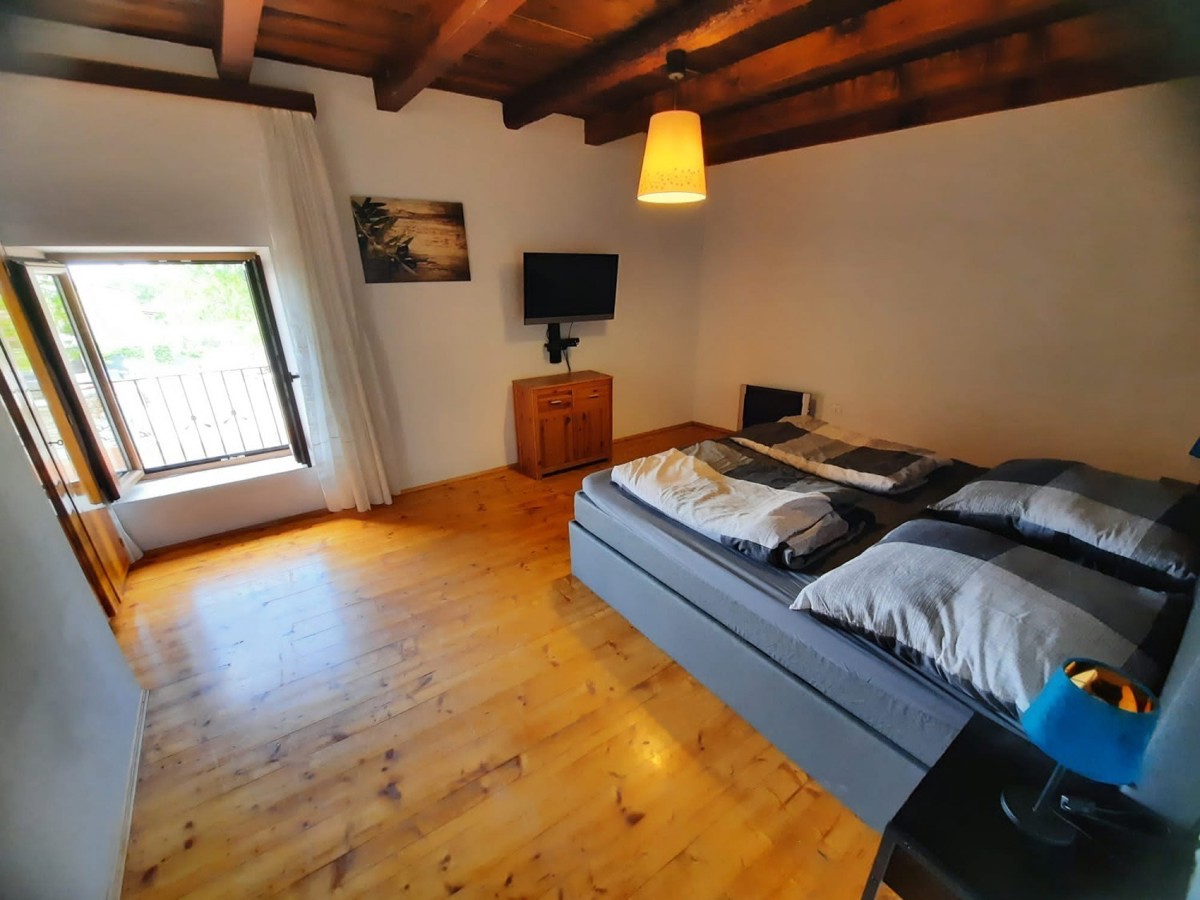Casa in pietra ristrutturata con piscina nei pressi di Parenzo - ca. 7 km dal mare